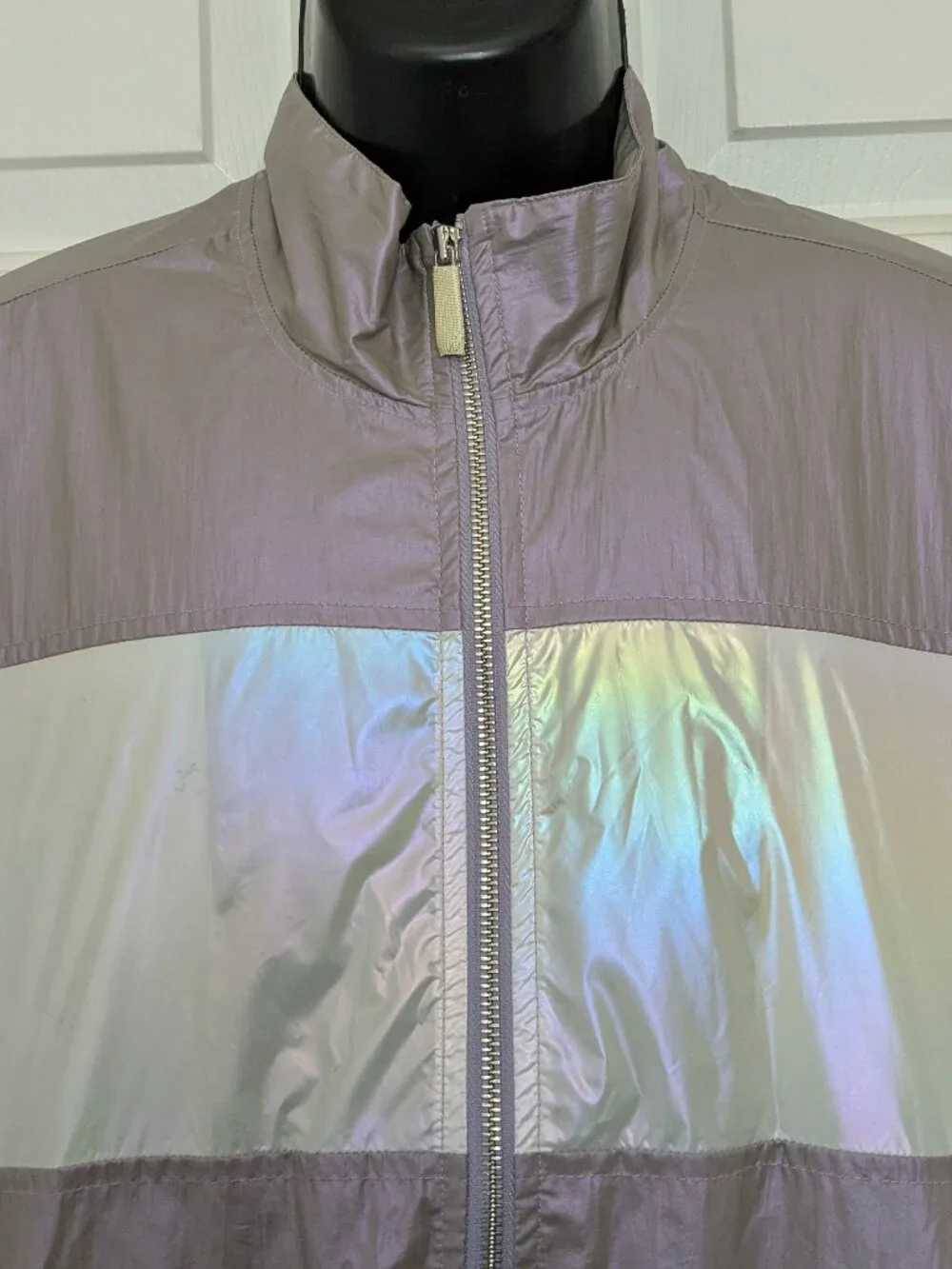 True Religion Lavendar Shine Metallic Windbreaker Jacket Size Small .